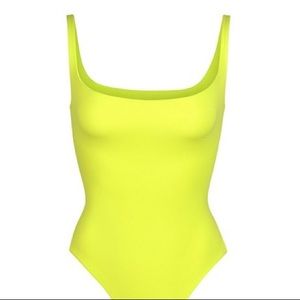 SKIMS Fits Everybody Square Neck Sleeveless Bodysuit NWT